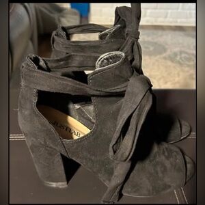 JustFab Women's Black Heeled Shoes Size 9